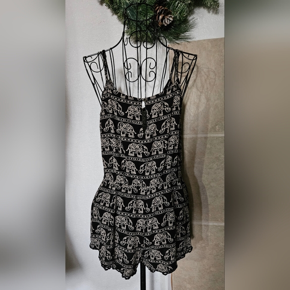 Forever 21 Elephant Romper - Picture 2 of 3